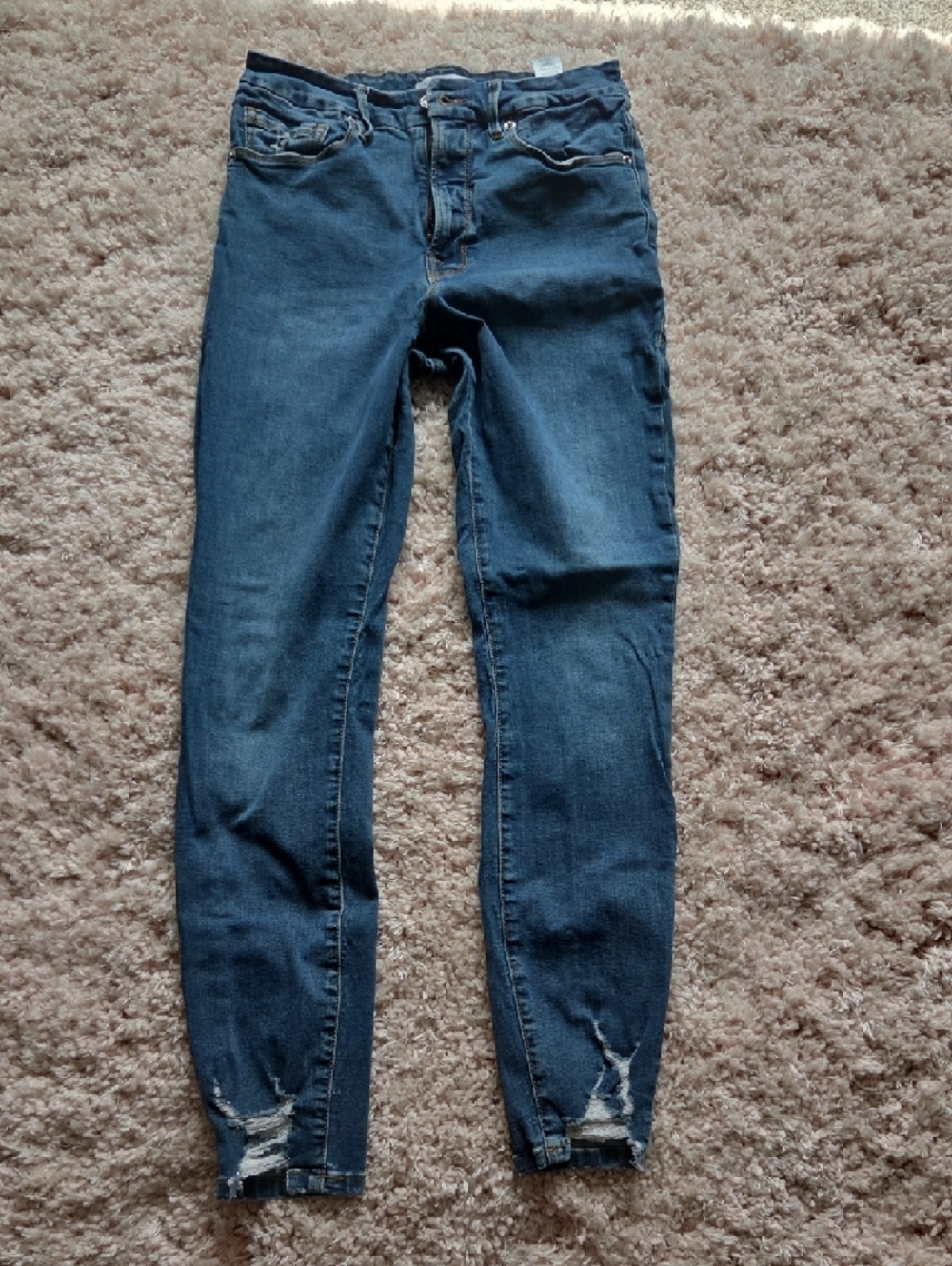 Good American Dark Blue Cropped Distressed Jeans w/stretch